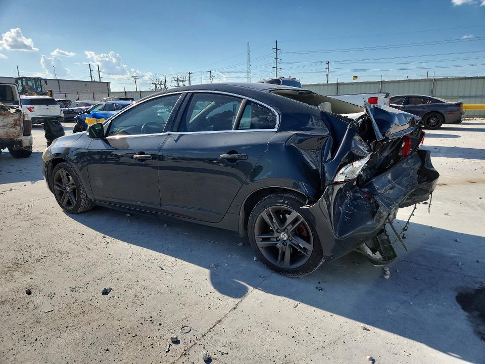 Photo 2 from auction – 2015 VOLVO S60 with VIN YV140MFM2F2338493