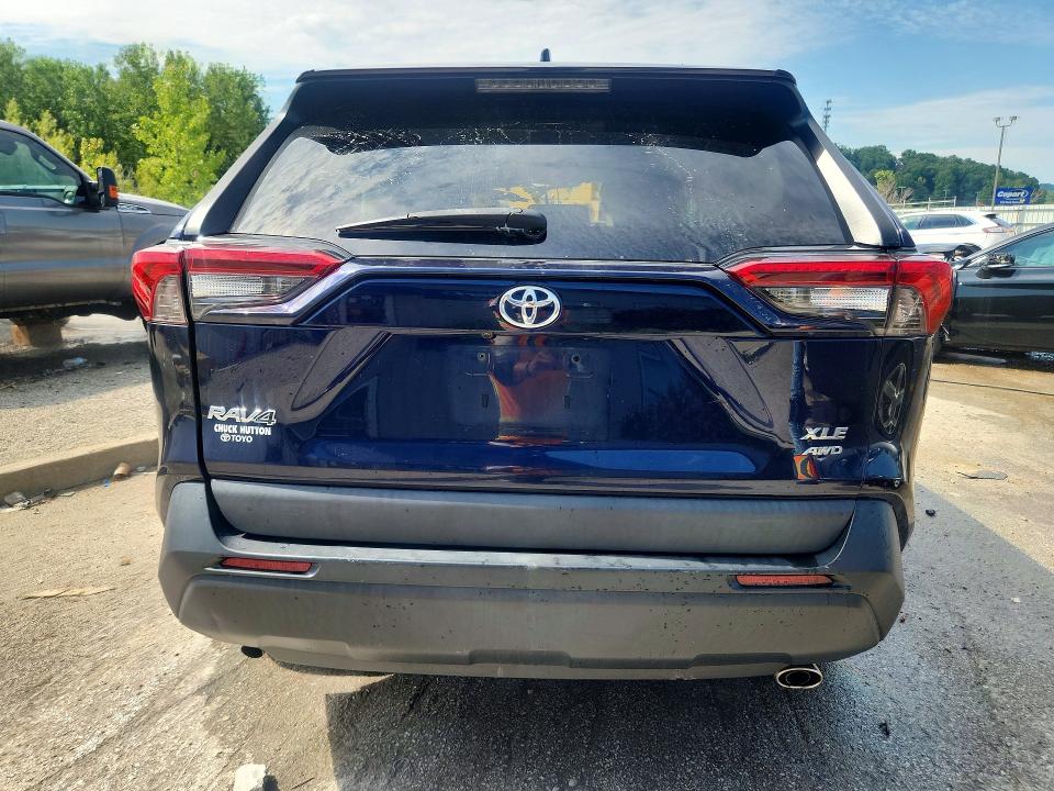 Photo 6 from auction – 2021 TOYOTA RAV4 with VIN 2T3P1RFV3MW207261