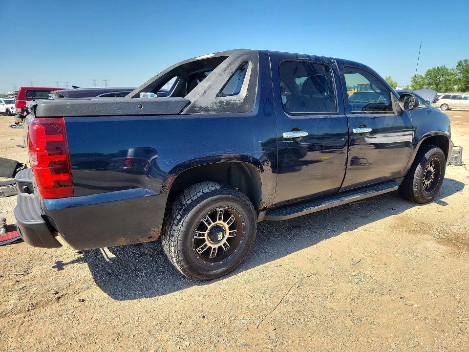 Photo 3 from auction – 2007 CHEVROLET AVALANCHE with VIN 3GNEC12057G180850
