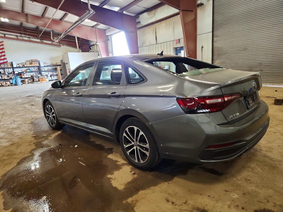 Photo 2 from auction – 2024 VOLKSWAGEN JETTA with VIN 3VWBM7BU1RM059443