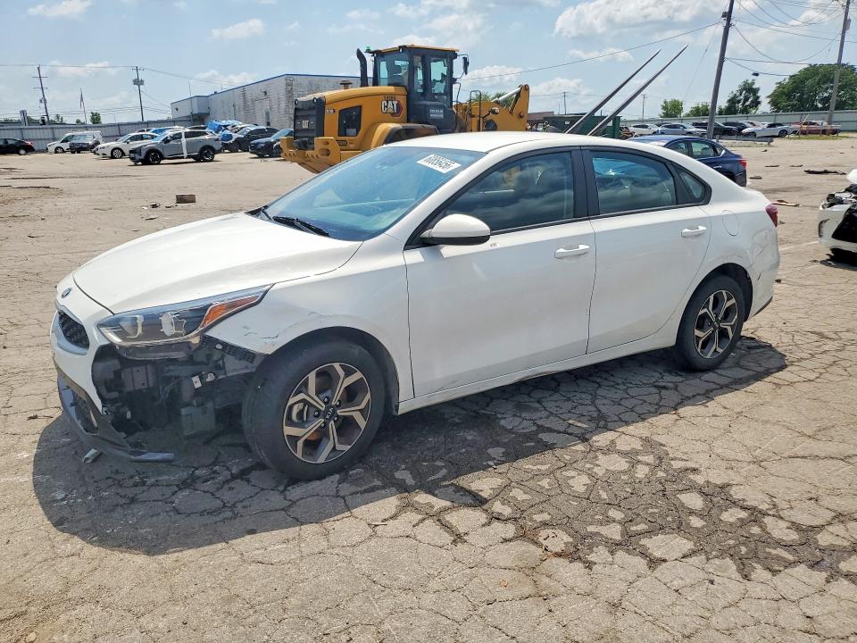 Photo 1 from auction – 2021 KIA FORTE with VIN 3KPF24AD1ME362381