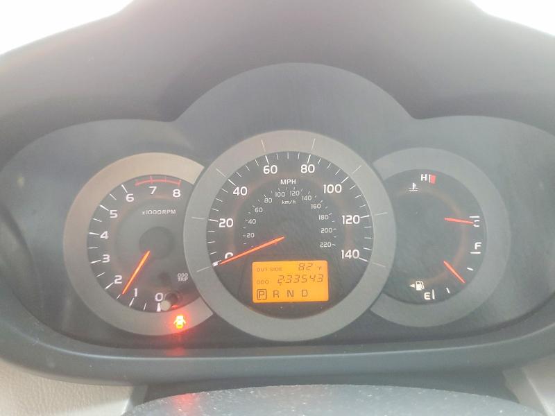Photo 9 from auction – 2006 TOYOTA RAV4 with VIN JTMBD33V766022220