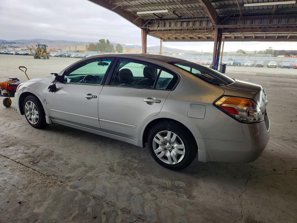 Photo 2 from auction – 2010 NISSAN ALTIMA with VIN 1N4AL2AP3AN478801
