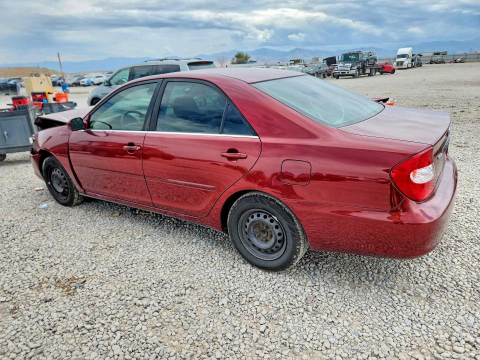 Photo 2 from auction – 2002 TOYOTA CAMRY with VIN JTDBE32K020039264