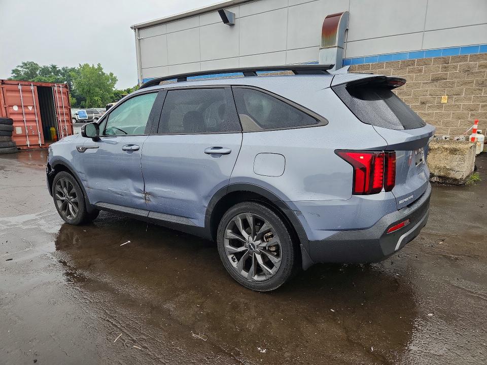 Photo 2 from auction – 2023 KIA SORENTO with VIN 5XYRHDLF9PG247447