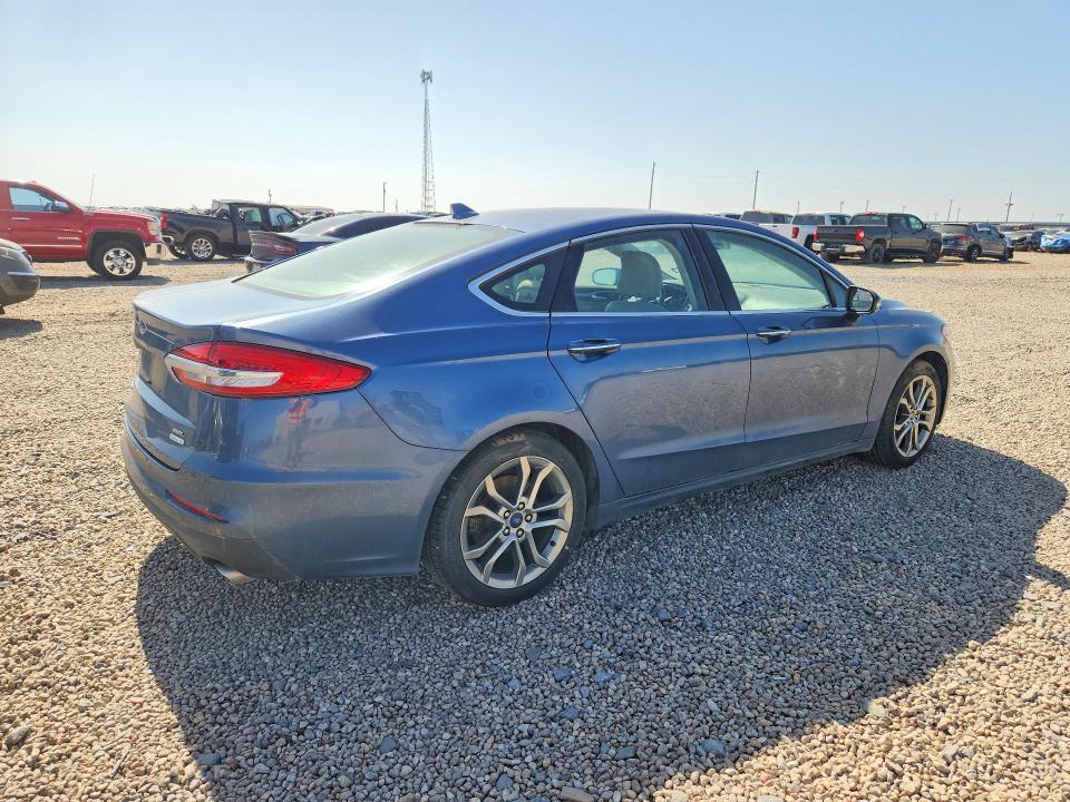 Photo 3 from auction – 2019 FORD FUSION with VIN 3FA6P0CD1KR117468