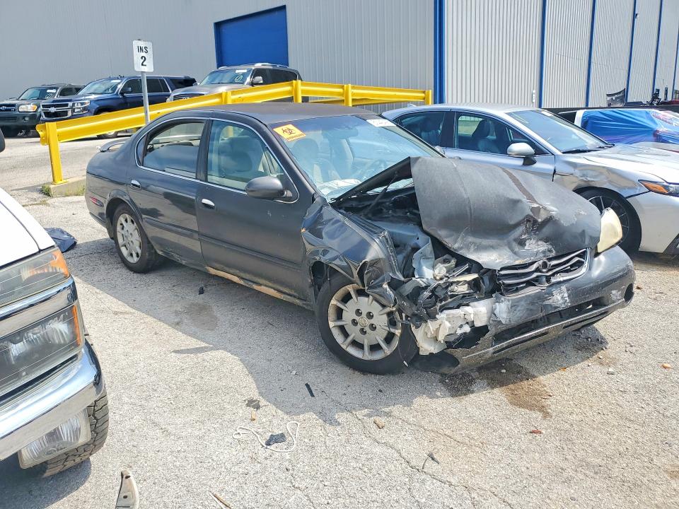 Photo 4 from auction – 2001 NISSAN MAXIMA with VIN JN1CA31D41T618390