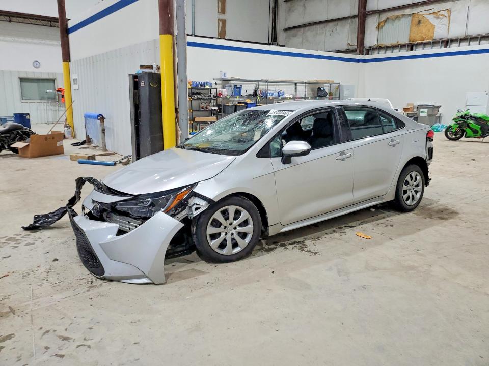TOYOTA COROLLA 2022 with VIN 5YFEPMAE5NP279591 - Photo from auction