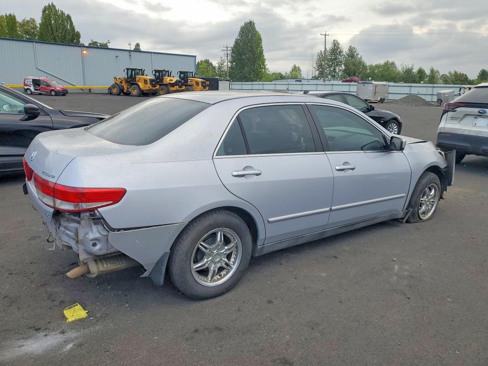 Photo 3 from auction – 2004 HONDA ACCORD with VIN 1HGCM56334A134051