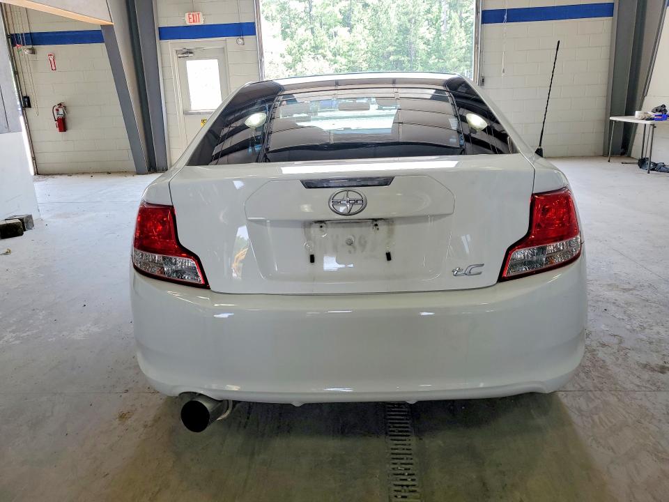 Photo 6 from auction – 2012 SCION TC with VIN JTKJF5C74C3038190