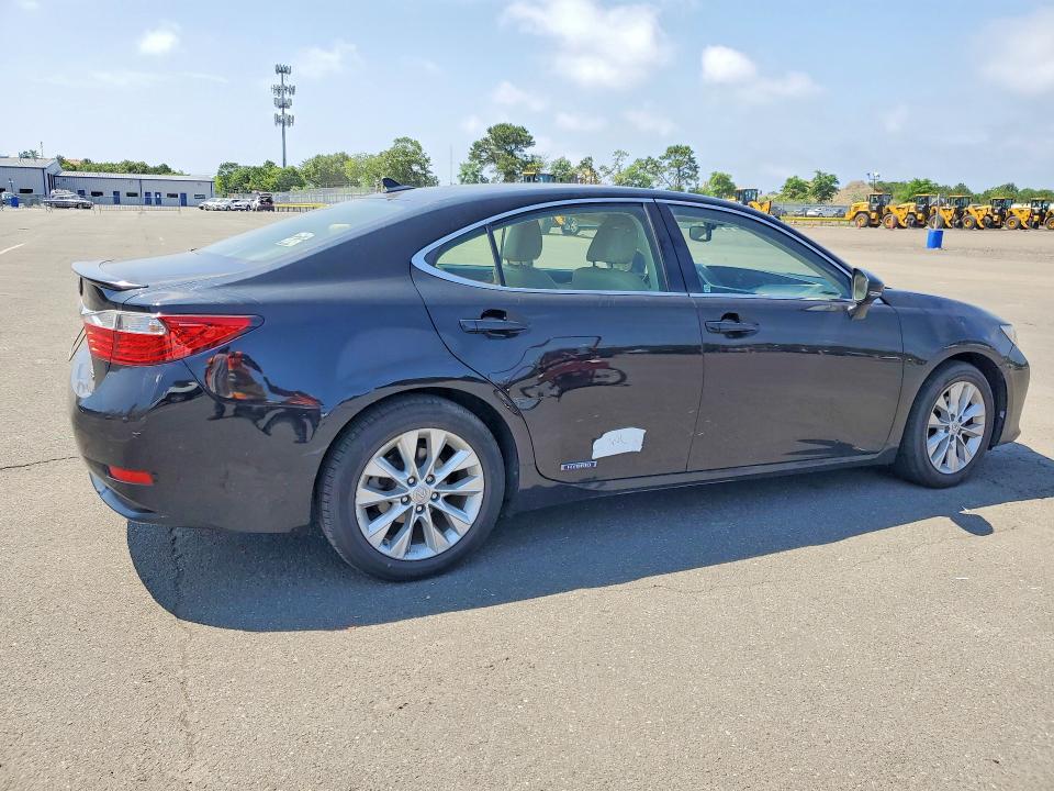 Photo 3 from auction – 2014 LEXUS ES with VIN JTHBW1GG2E2045130