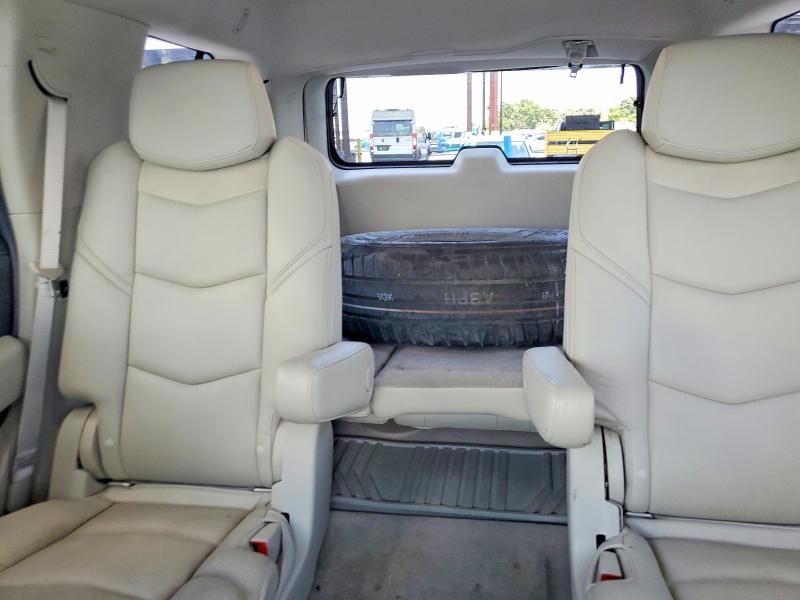 Photo 10 from auction – 2018 CADILLAC ESCALADE with VIN 1GYS3BKJ7JR403529