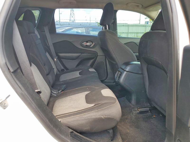 Photo 11 from auction – 2014 JEEP CHEROKEE with VIN 1C4PJMAS7EW164482