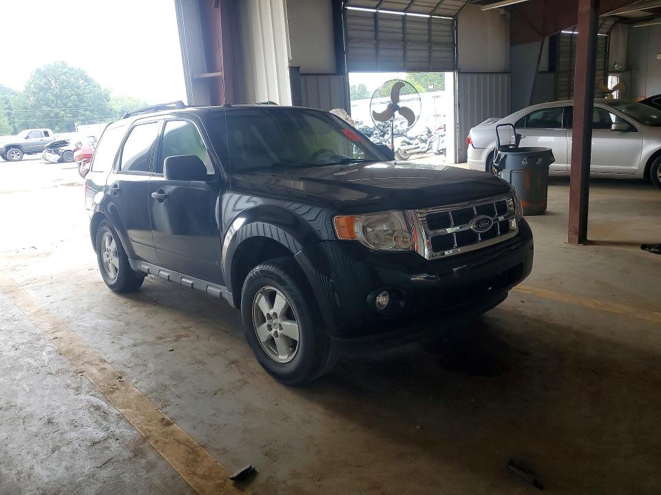 Photo 4 from auction – 2009 FORD ESCAPE with VIN 1FMCU03G59KD11527