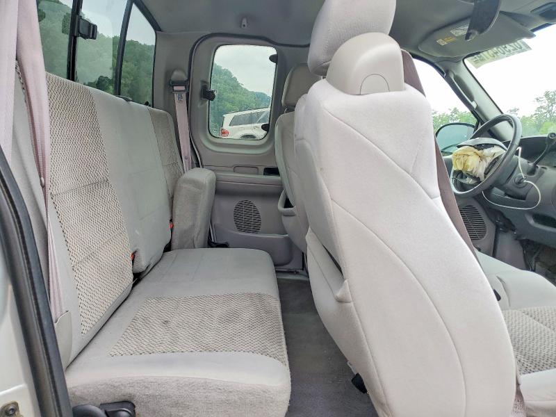 Photo 10 from auction – 2003 FORD F150 with VIN 1FTRX18L03NA92385