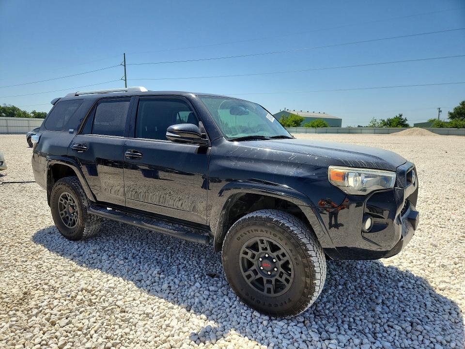 Photo 4 from auction – 2018 TOYOTA 4RUNNER with VIN JTEZU5JR6J5168960