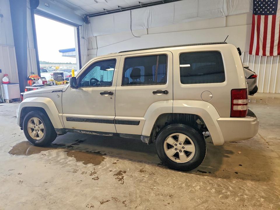 Photo 2 from auction – 2012 JEEP LIBERTY with VIN 1C4PJMAK9CW196914