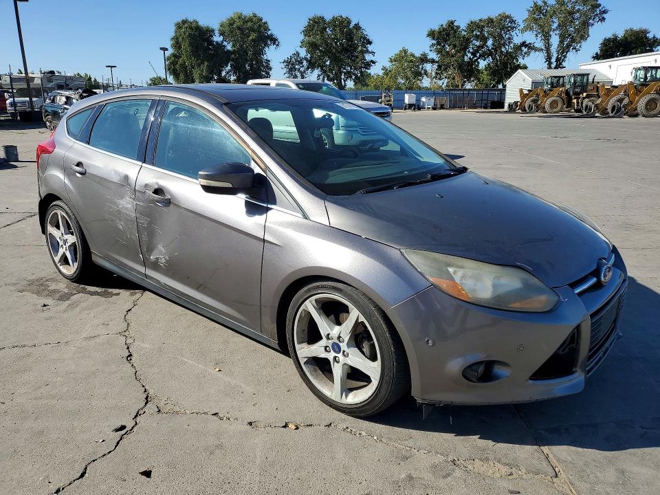 Photo 4 from auction – 2013 FORD FOCUS with VIN 1FADP3N25DL382562