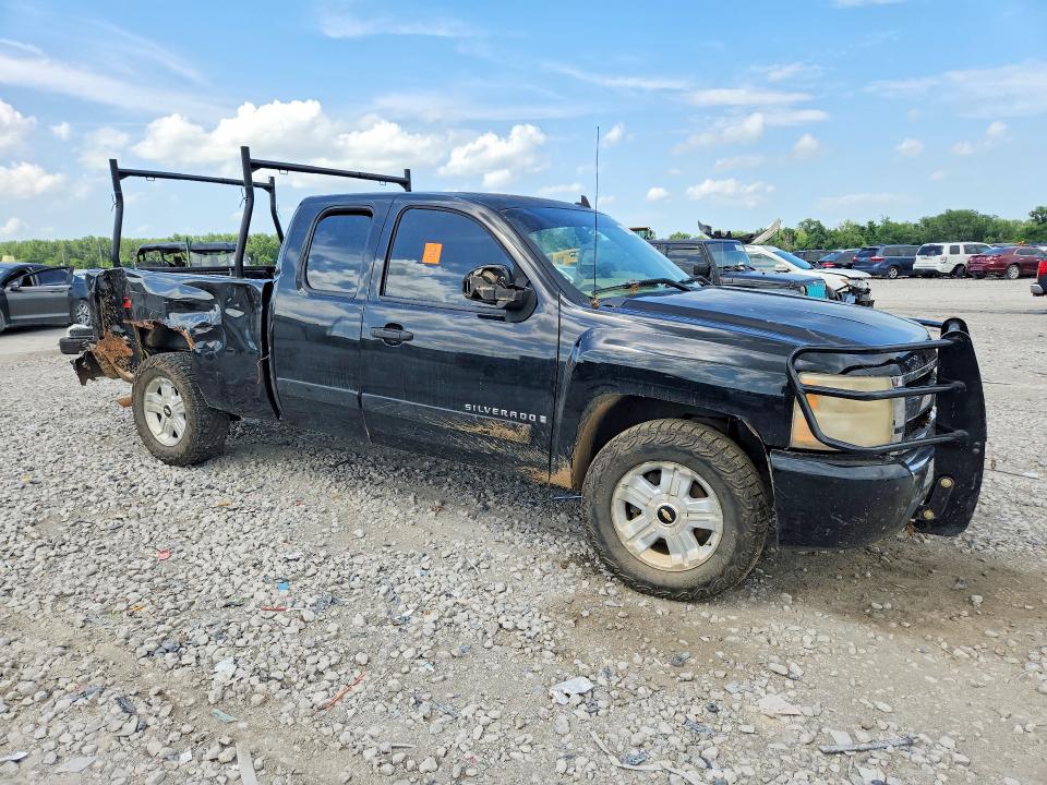 Photo 4 from auction – 2008 CHEVROLET SILVERADO with VIN 1GCEK19058Z211095