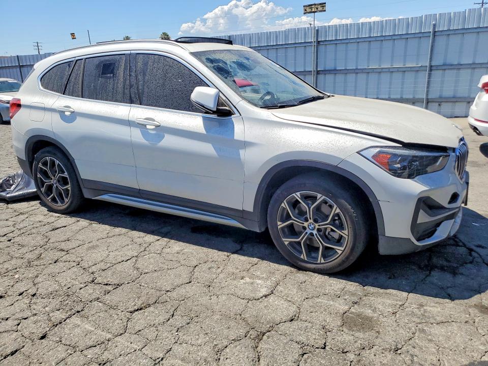 Photo 4 from auction – 2021 BMW X1 with VIN WBXJG7C0XM5T01360