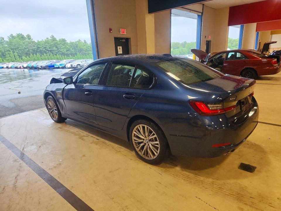 Фото 2 с аукциона – 2023 BMW 330XI с VIN 3MW89FF03P8C93702