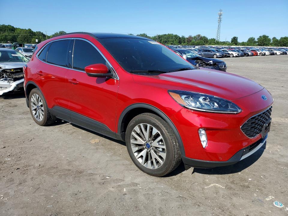 Photo 4 from auction – 2022 FORD ESCAPE with VIN 1FMCU9J95NUC00127