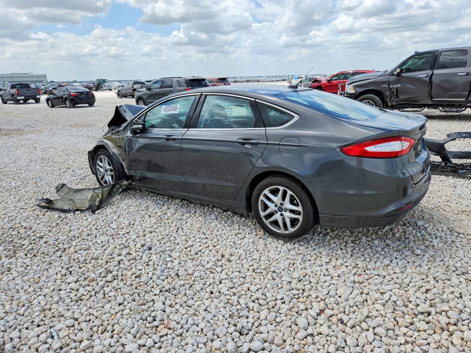 Photo 2 from auction – 2016 FORD FUSION with VIN 3FA6P0HD7GR217235