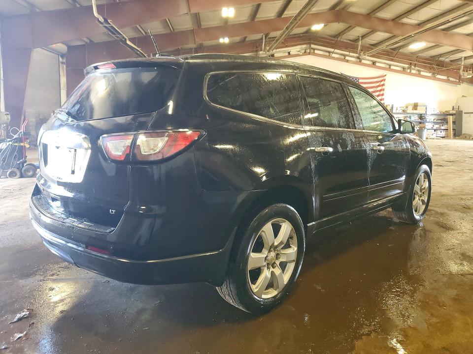 Photo 3 from auction – 2017 CHEVROLET TRAVERSE with VIN 1GNKVGKD1HJ161389