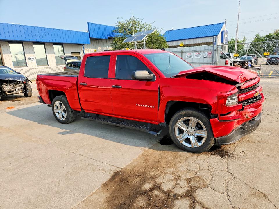 Photo 4 from auction – 2018 CHEVROLET SILVERADO with VIN 3GCUKPEC8JG251286