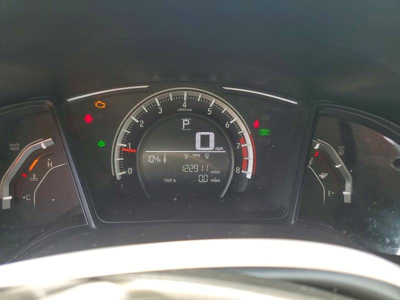 Photo 9 from auction – 2018 HONDA CIVIC with VIN 2HGFC2F53JH593951