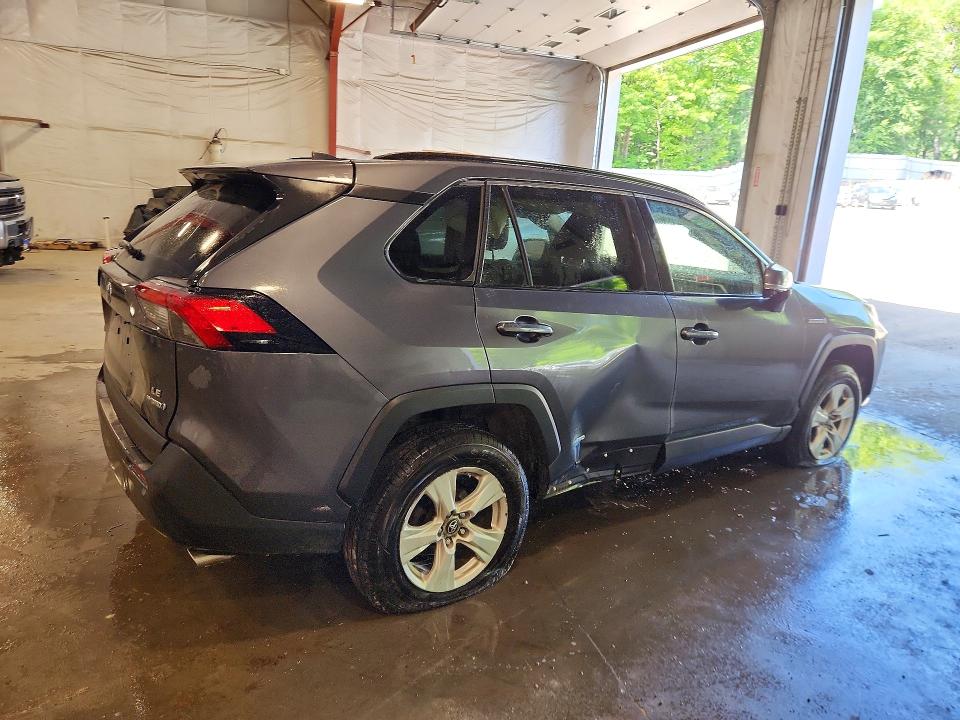 Photo 3 from auction – 2020 TOYOTA RAV4 with VIN 4T3MWRFV2LU007801