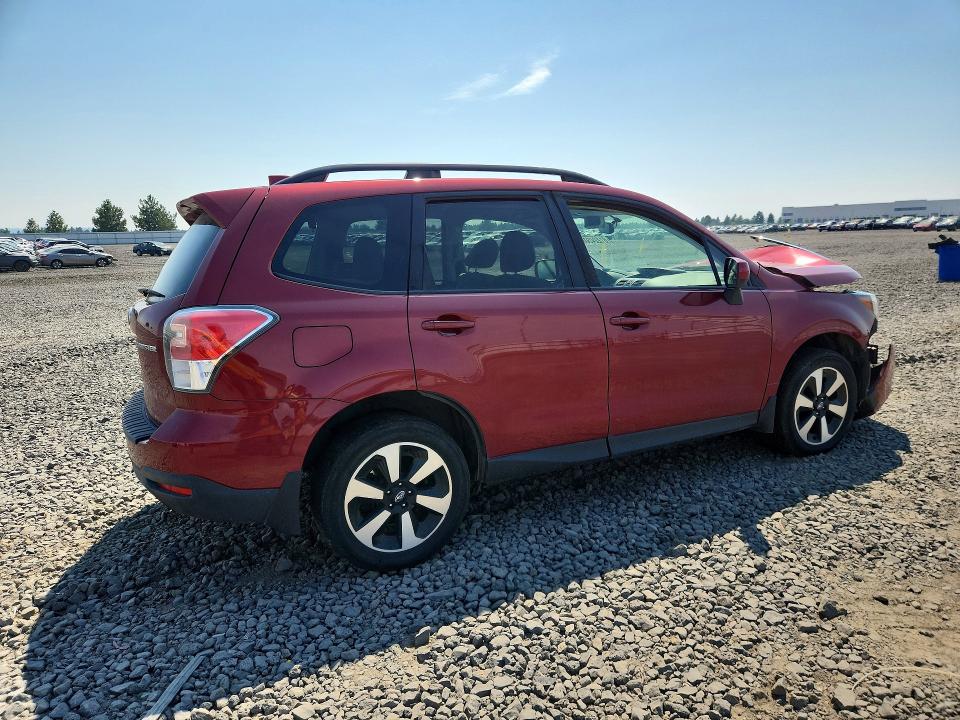 Photo 3 from auction – 2018 SUBARU FORESTER with VIN JF2SJAEC9JH505974