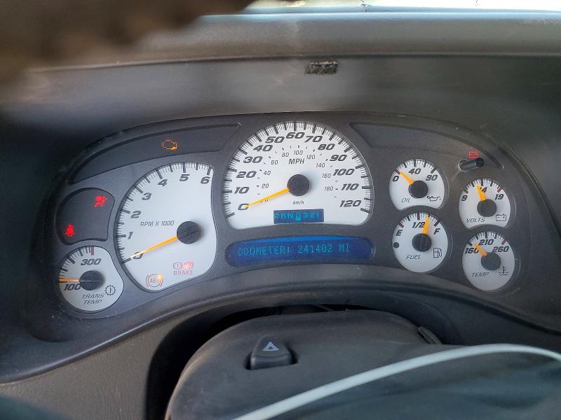 Photo 9 from auction – 2003 CHEVROLET SILVERADO with VIN 1GCEK19T53E375988