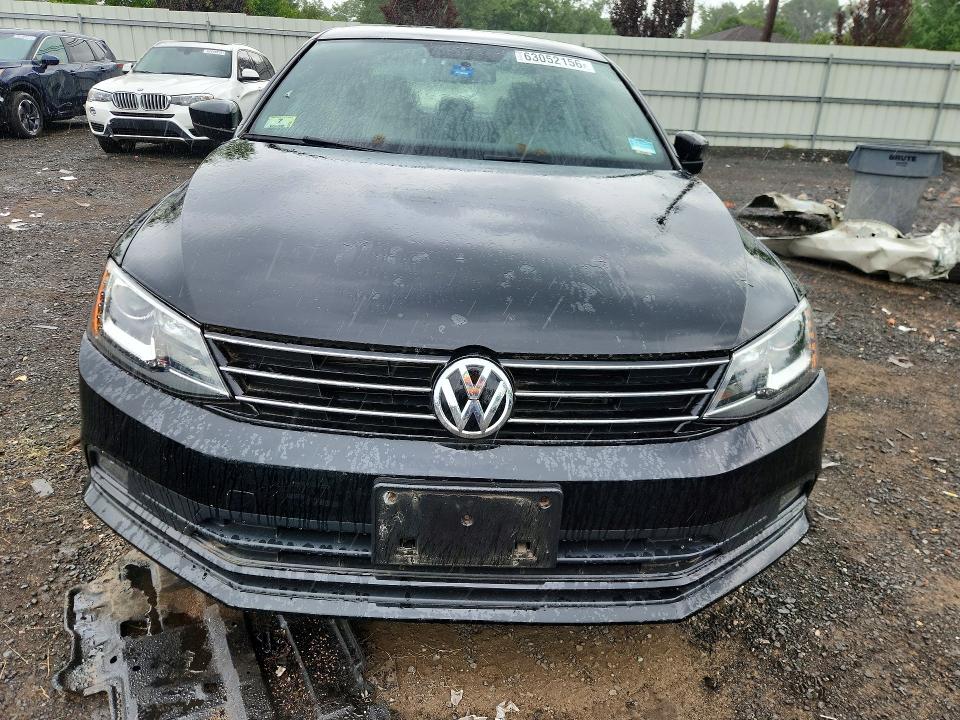 Photo 5 from auction – 2016 VOLKSWAGEN JETTA with VIN 3VWB17AJ9GM387075