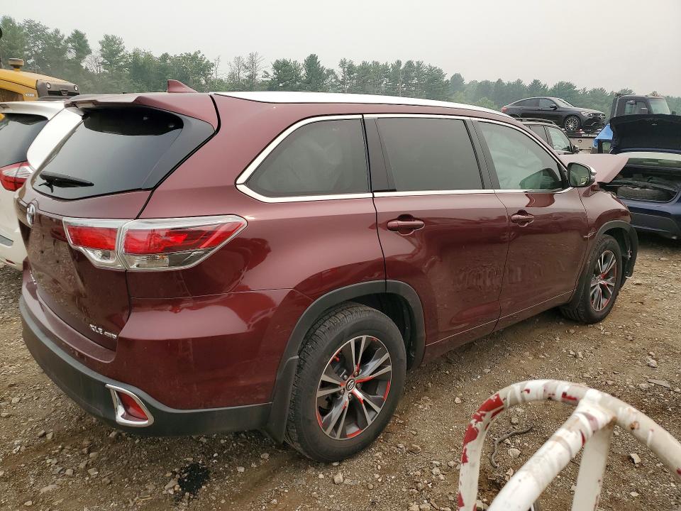 Photo 3 from auction – 2016 TOYOTA HIGHLANDER with VIN 5TDJKRFH6GS351664