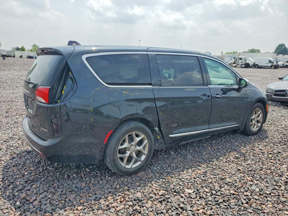 Photo 3 from auction – 2018 CHRYSLER PACIFICA with VIN 2C4RC1GG0JR232953