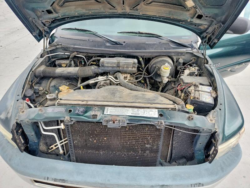 Photo 11 from auction – 2001 DODGE RAM 1500 with VIN 3B7HC12Y11G208095