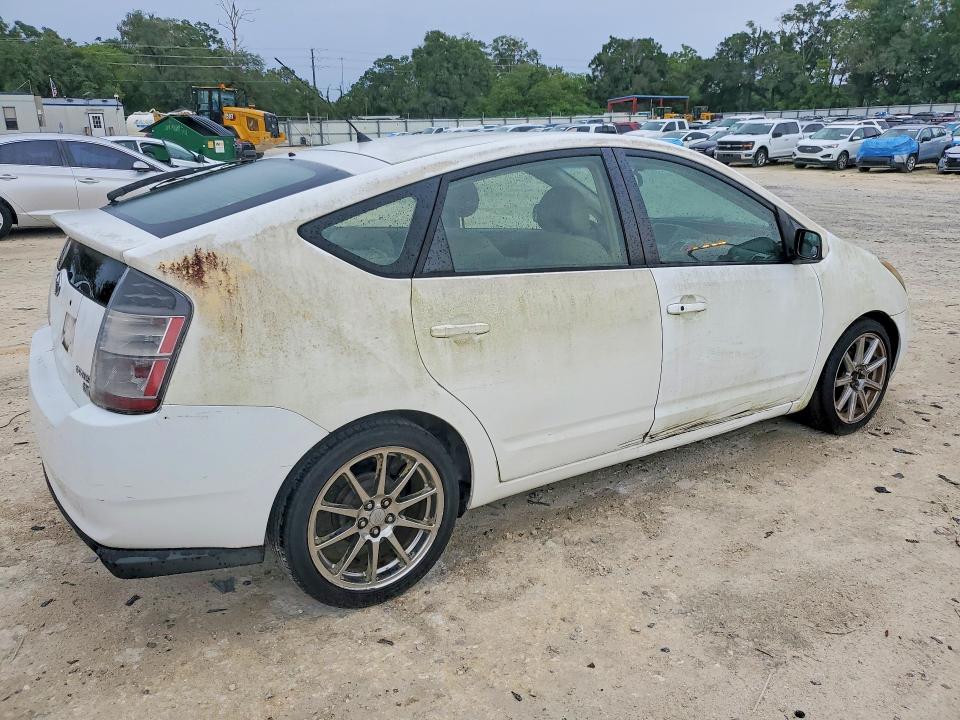 Photo 3 from auction – 2005 TOYOTA PRIUS with VIN JTDKB20U353022629