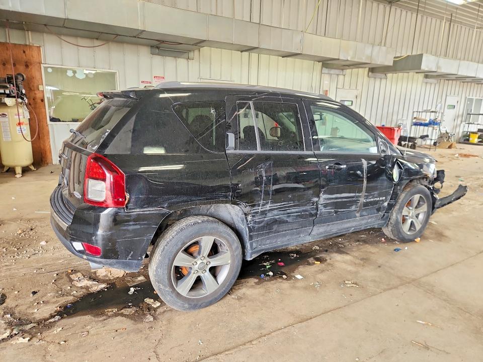 Photo 3 from auction – 2017 JEEP COMPASS with VIN 1C4NJDEB5HD113189