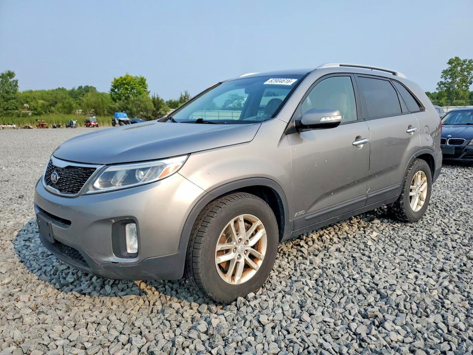 KIA SORENTO 2014 with VIN 5XYKTCA69EG450056 - Photo from auction