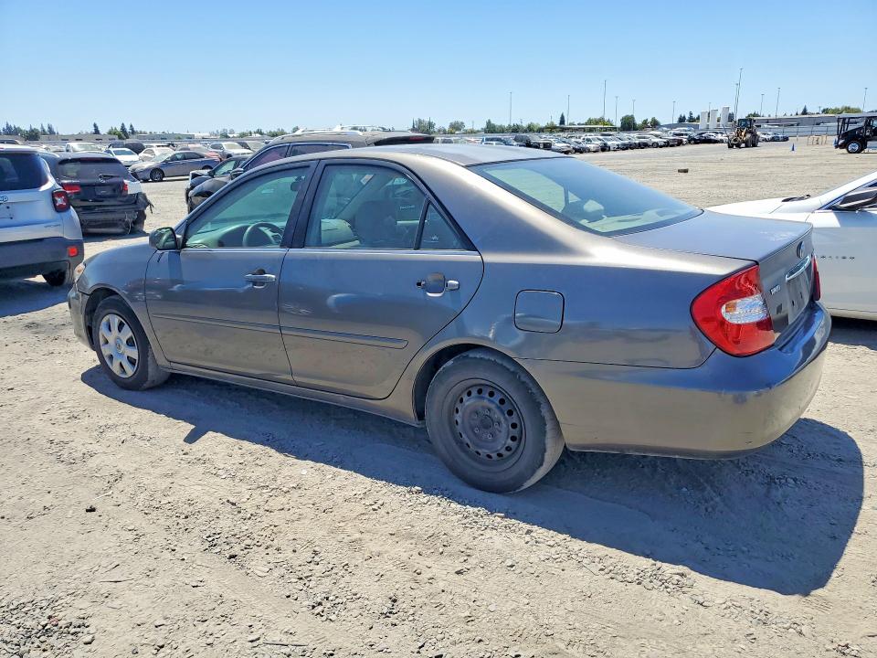 Photo 2 from auction – 2003 TOYOTA CAMRY with VIN 4T1BE32K73U749073