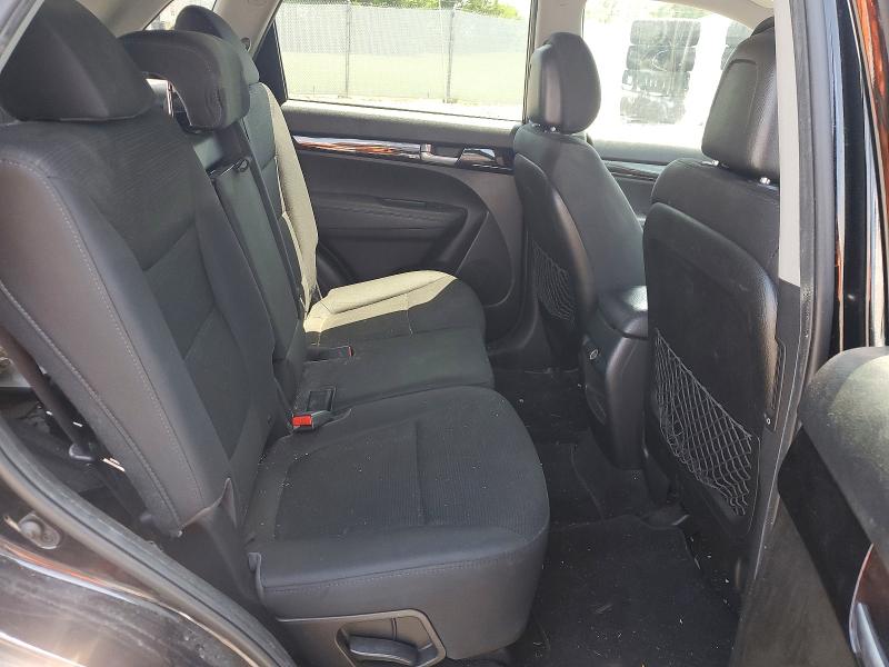 Photo 11 from auction – 2015 KIA SORENTO with VIN 5XYKT3A69FG570490