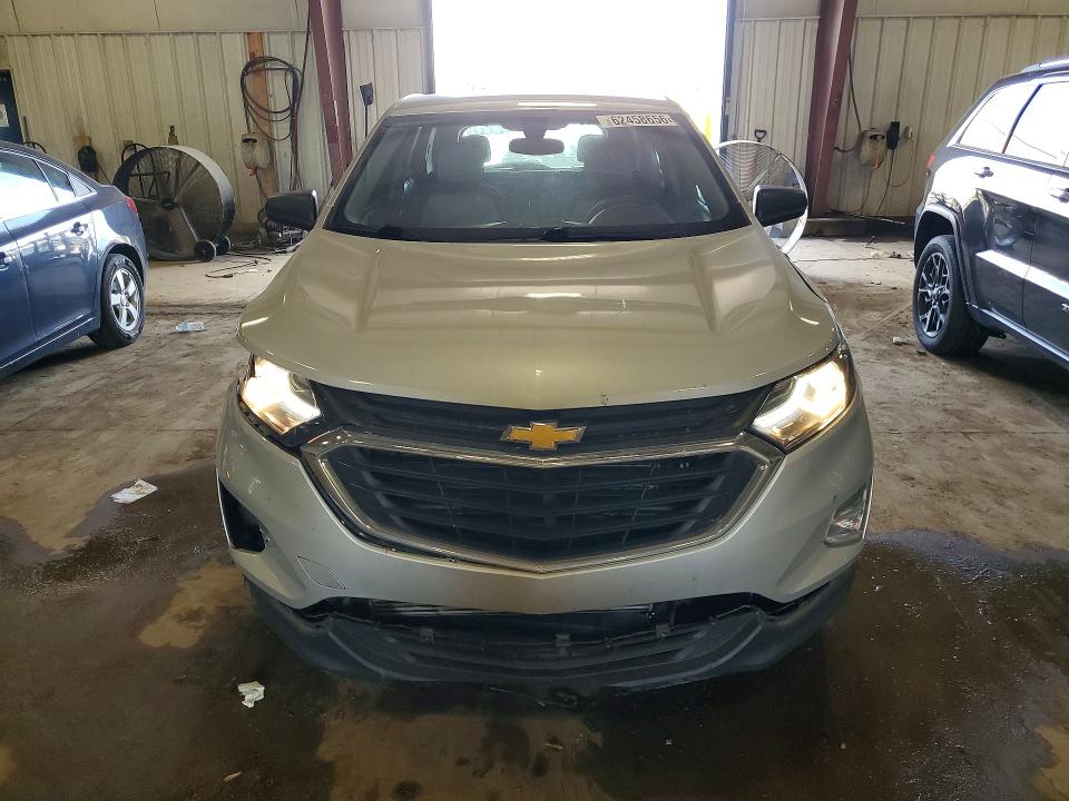 Photo 5 from auction – 2019 CHEVROLET EQUINOX with VIN 2GNAXHEV6K6114217