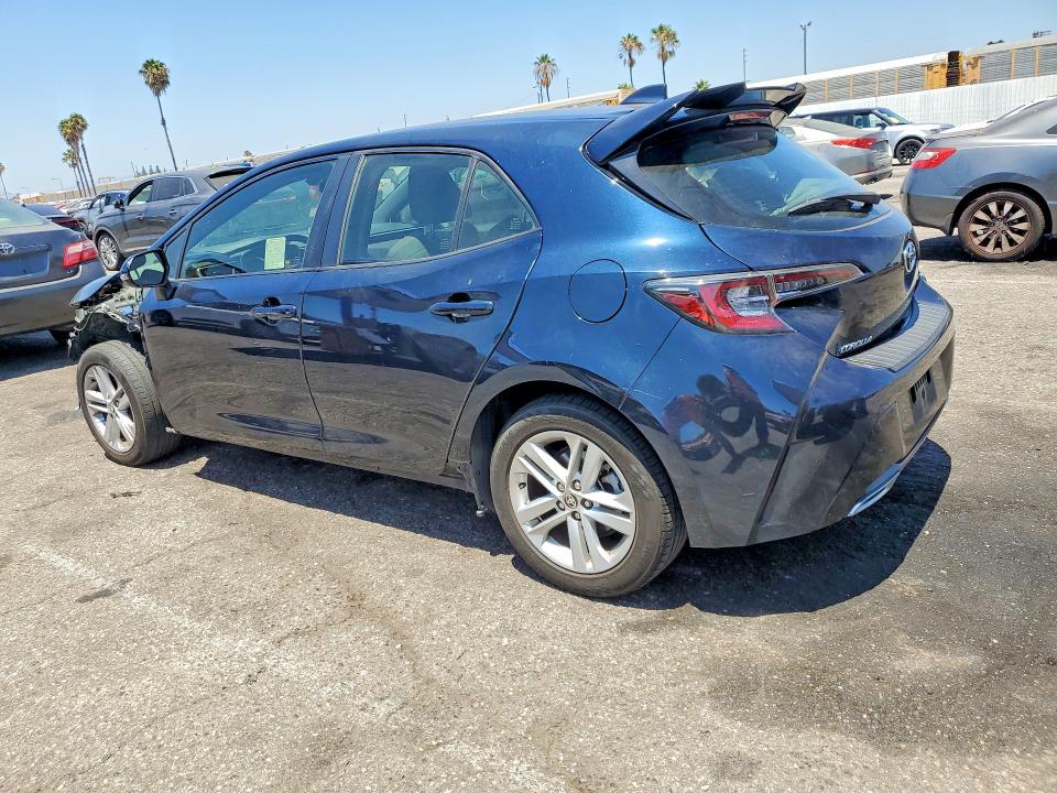 Photo 2 from auction – 2019 TOYOTA COROLLA HATCHBACK with VIN JTNK4RBE7K3045704