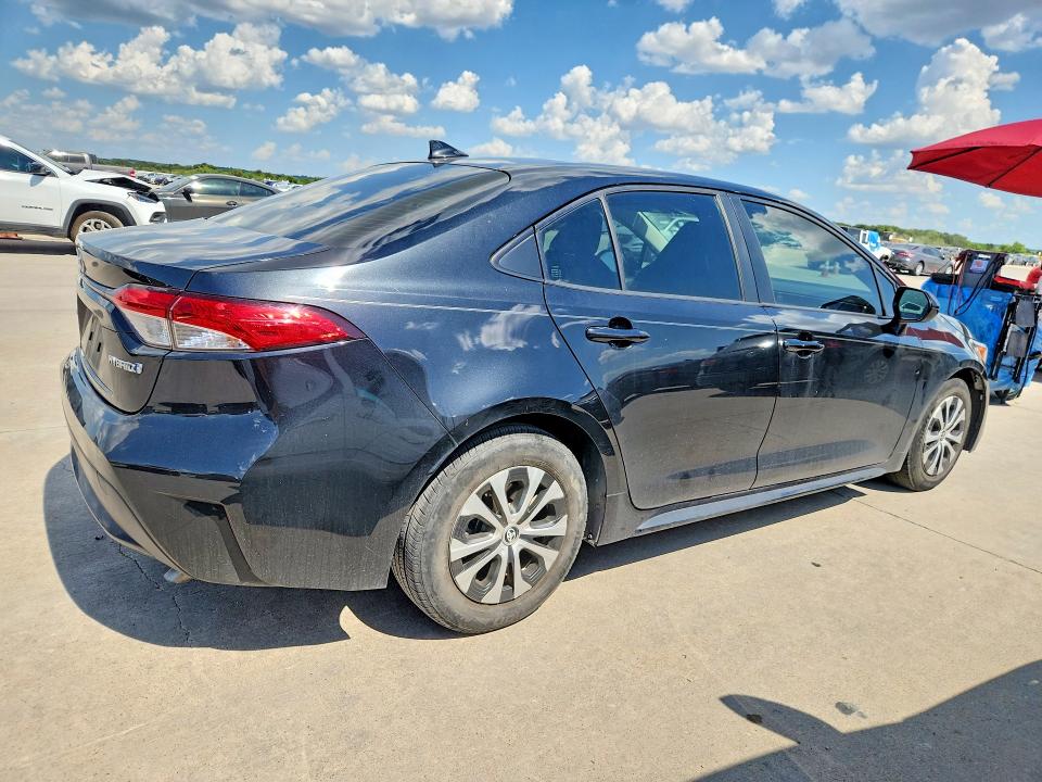 Фото 3 с аукциона – 2022 TOYOTA COROLLA с VIN JTDEAMDE2NJ047953