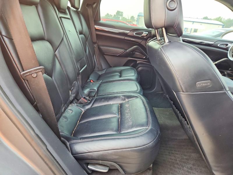 صورة رقم 11 من المزاد - 2016 PORSCHE CAYENNE مع VIN WP1AA2A27GLA09279