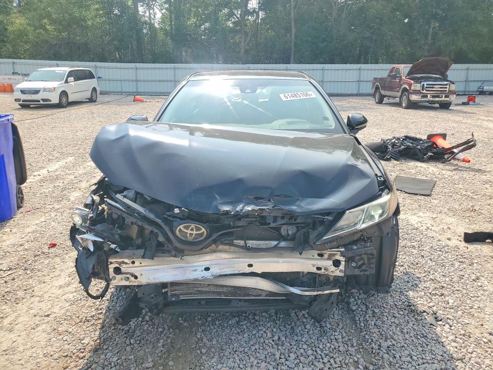 Photo 5 from auction – 2018 TOYOTA CAMRY with VIN 4T1B11HK9JU016706