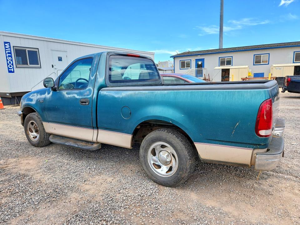 Photo 2 from auction – 1998 FORD F150 with VIN 1FTZF1724WKC08348