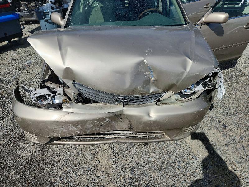 Photo 11 from auction – 2005 TOYOTA CAMRY with VIN 4T1BE30K65U625950