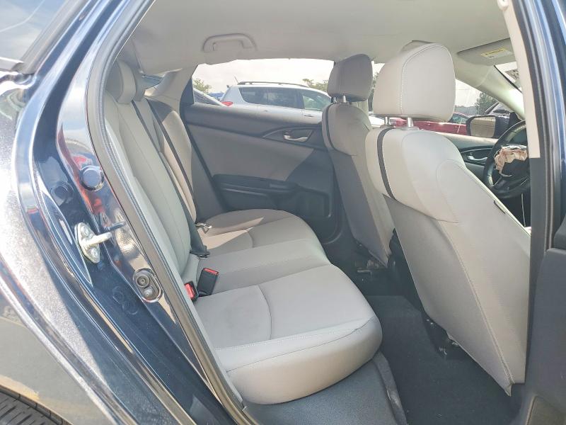 Photo 10 from auction – 2018 HONDA CIVIC with VIN 19XFC2F55JE033715